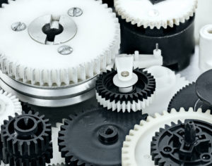 plastic cogs, choosing plastic