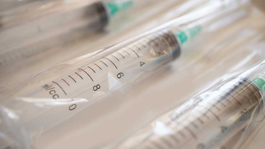 Medical Industry Plastic syringes in bag